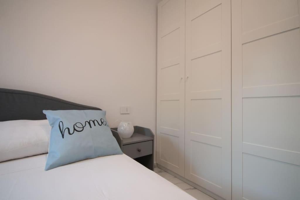 Chiaia Arcoleo House - Sofia Apartment Napoli Bagian luar foto