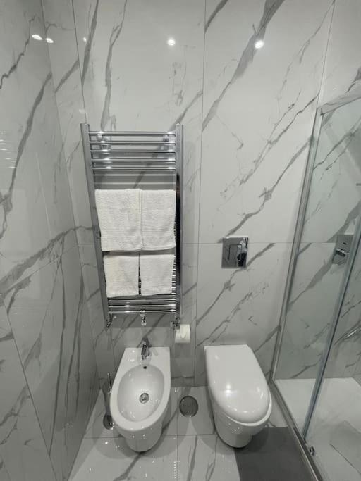 Chiaia Arcoleo House - Sofia Apartment Napoli Bagian luar foto